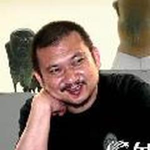 魏华