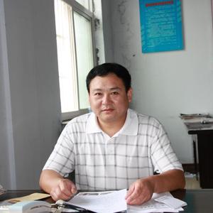 娄伟