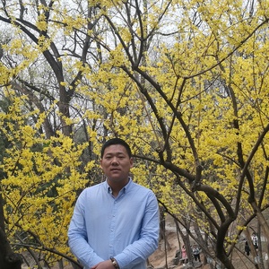 李世龙