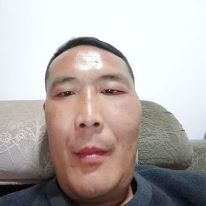 张富伟