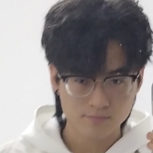 胡亮
