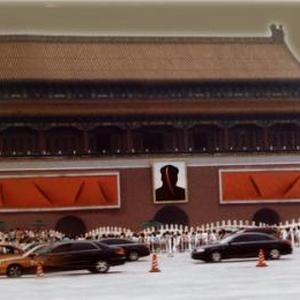 森达达《十八刀——献給“老佛爷”的生日礼物》2009——2011