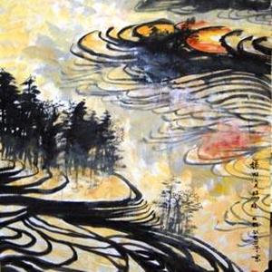 梯田夕照明