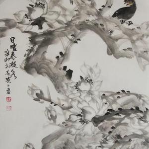 日暖花枝秀