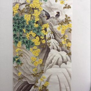 花间引歌鸟，清泉石上流