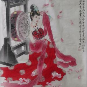 云想衣裳花想容
