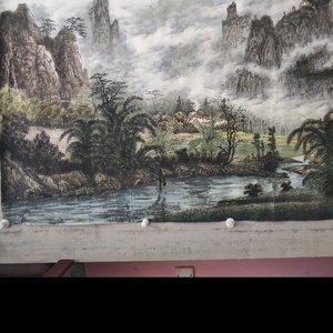 绿阴丛树映峰峦