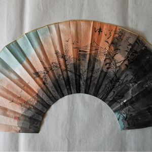 沐浴霞光